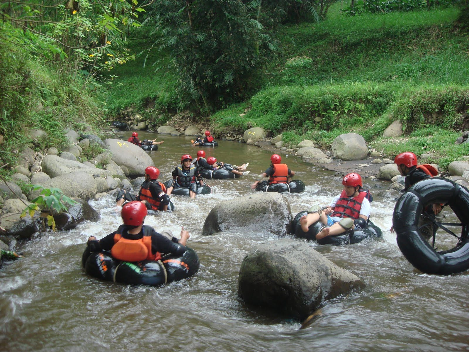 River Tubing batu Karash